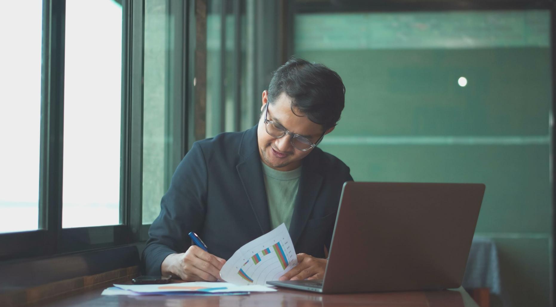 Sesión de trabajo enfocada en estrategias de SEO local